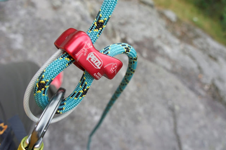 Picture of Petzl Verso Belay/Rappel Device (Gray)