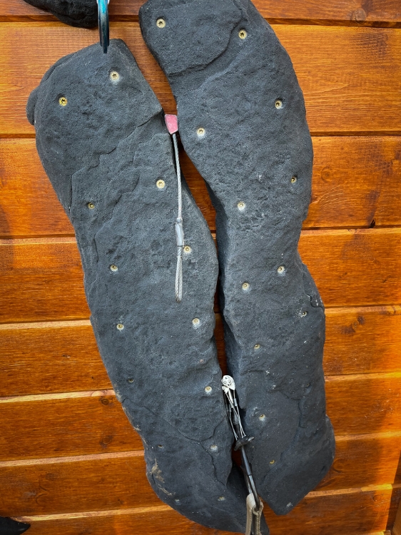 Picture of XXXL Granite Crack Sections A and B (Two Holds)
