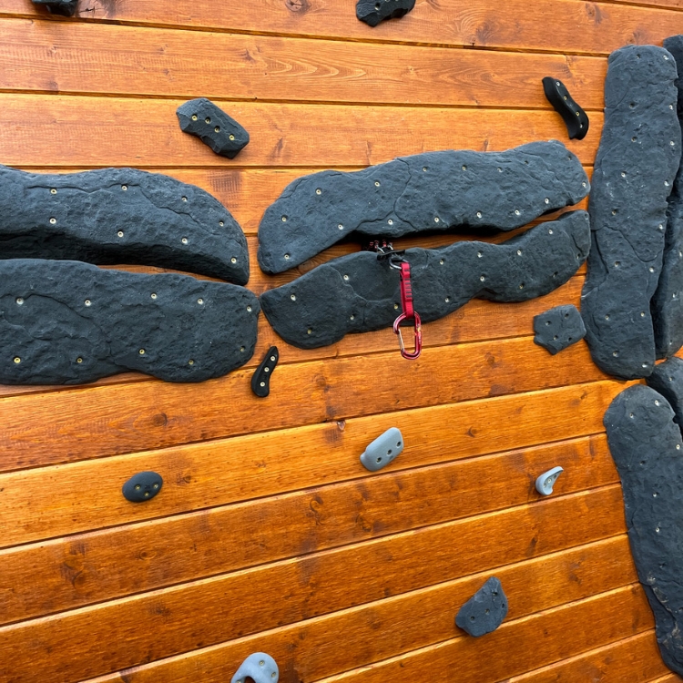 Picture of XXXL Granite Crack Sections A and B (Two Holds)