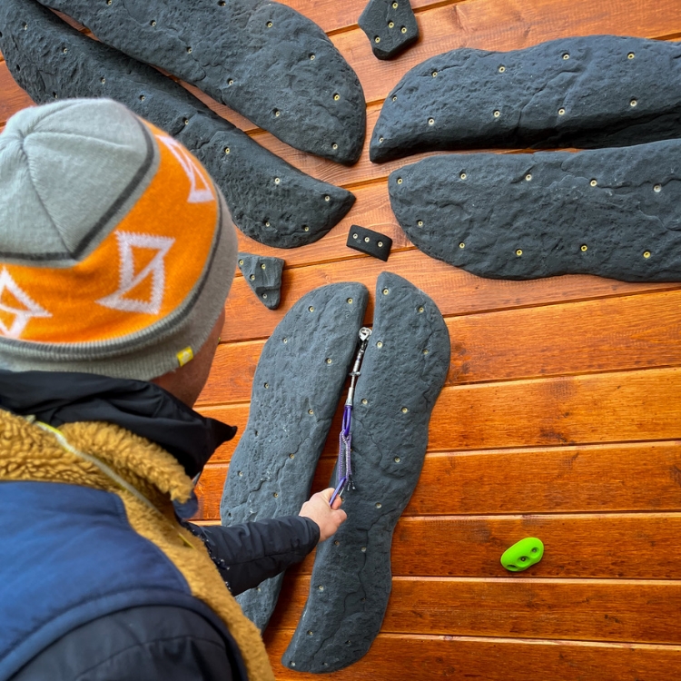Picture of XXXL Granite Crack Sections A and B (Two Holds)