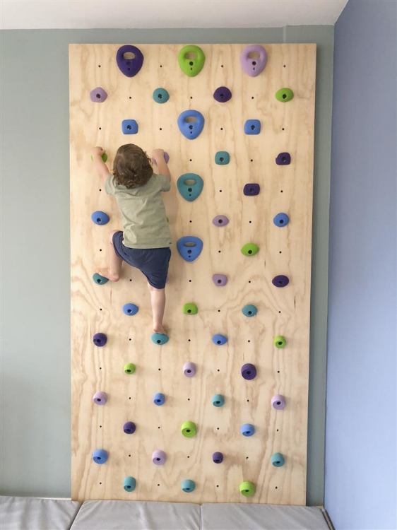 Picture of 39 Pack For Little Hands With Down Climb Holds For Safety