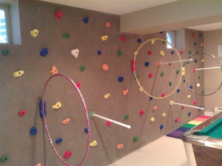 Picture of Hula Hoop, Tennis Ball, Noodle and Pole Grip Holds