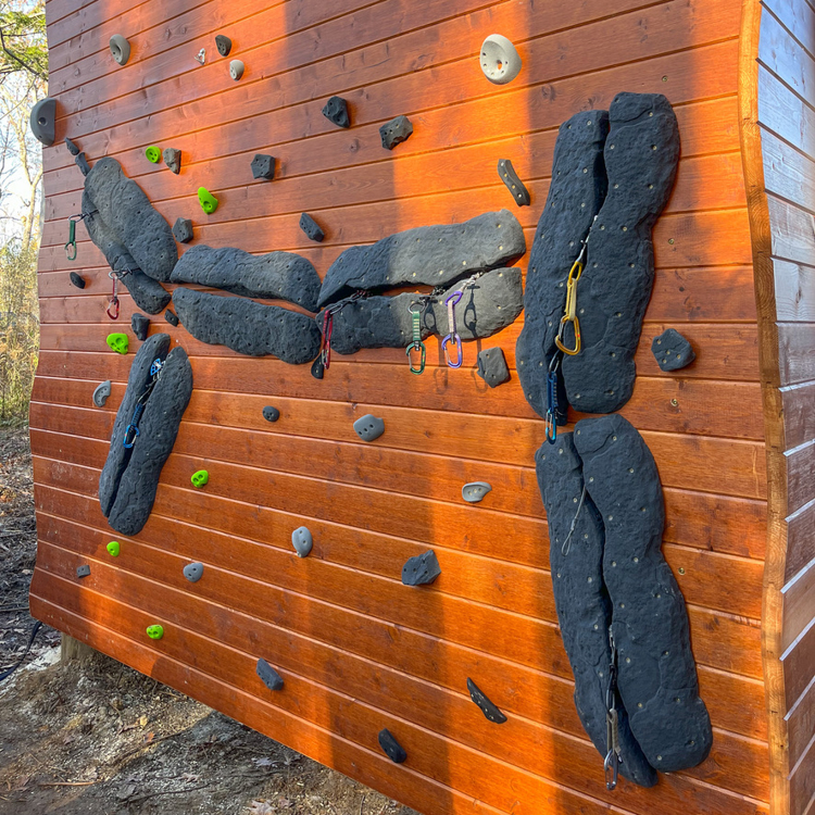 Picture of XXXL Granite Crack Sections C and D (Two Holds)