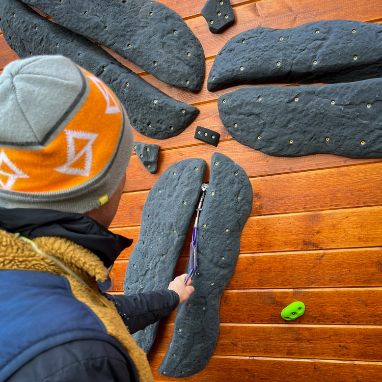 Picture of XXXL Granite Crack Sections C and D (Two Holds)